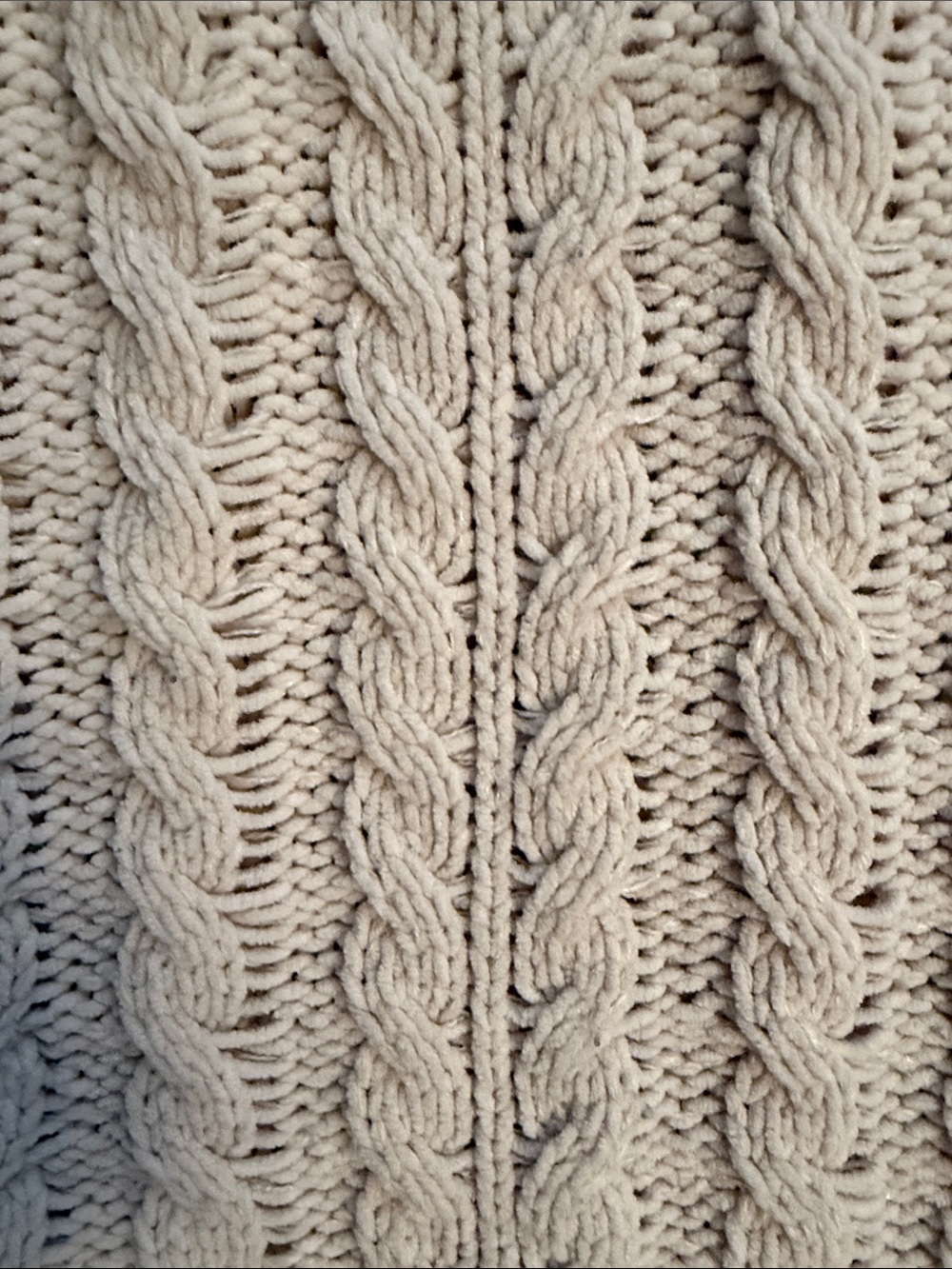 Lulu's Cream Cable Sweater Soft and Cozy Size M - Picture 4 of 4